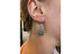 Boucles d'oreilles Boucles d’oreilles anciennes pendantes en or jaune 14 carats, argent, émeraudes et diamants 58 Facettes 11464