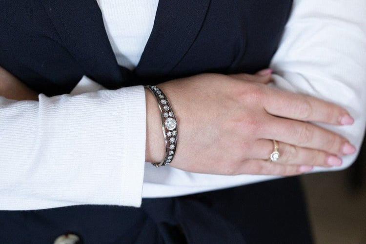 Bracelet Bracelet ancien en or blanc 14 carats et diamants 5,07 ct 58 Facettes 10385