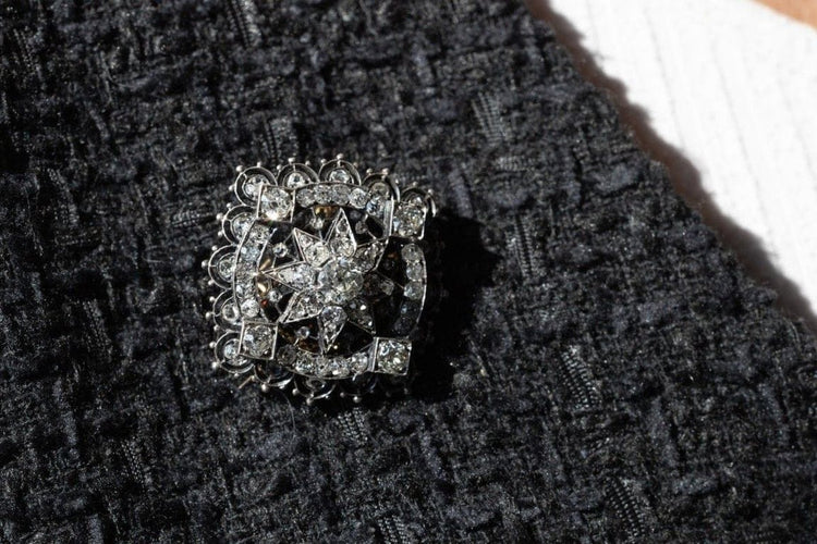 Broche Broche antique en or jaune et argent avec diamants taille ancienne 58 Facettes 10359