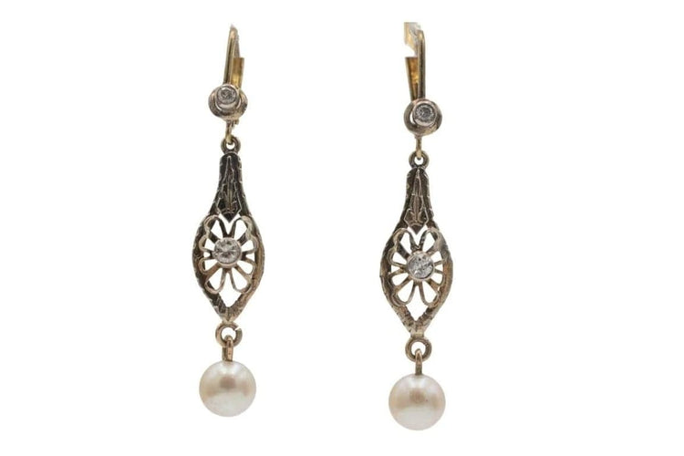 Boucles d'oreilles Boucles d’oreilles pendantes vintage en or jaune et blanc, perles et diamants 58 Facettes 11706
