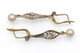 Boucles d'oreilles Boucles d’oreilles pendantes vintage en or jaune et blanc, perles et diamants 58 Facettes 11706