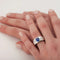 Bague 53 Bague saphir et diamants en or blanc 18 carats 58 Facettes