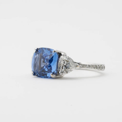Bague 51 Bague en or blanc 18 carats avec saphir et diamants 58 Facettes
