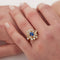Bague 53 Bague en or jaune 750 avec saphir ovale et diamants 58 Facettes