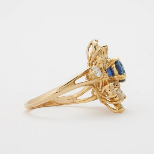 Bague 53 Bague en or jaune 750 avec saphir ovale et diamants 58 Facettes