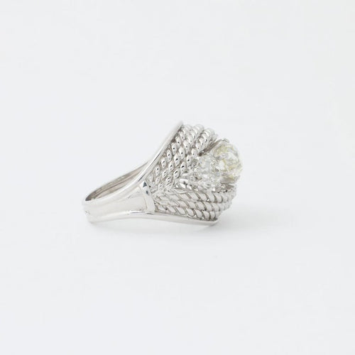 Bague 57 Bague Art déco en or blanc 18 ct et platine, diamants 58 Facettes