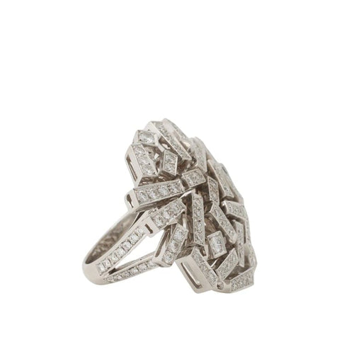 Bague 55 Bague de cocktail pavée de diamants en or blanc 750 58 Facettes