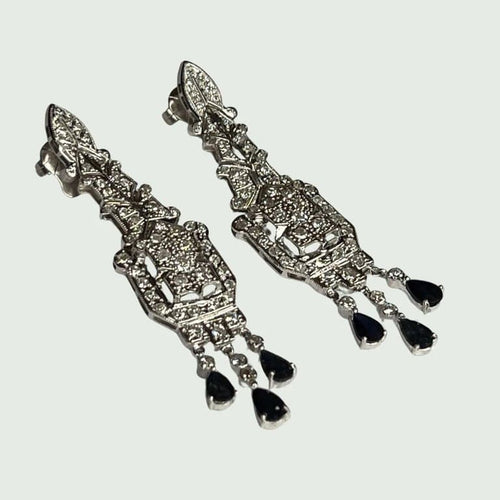 Boucles d'oreilles Boucles d’oreilles style Art déco en platine 950, diamants et saphirs 58 Facettes Q826A