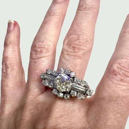 Bague 54 Bague contemporaine en platine 950 et diamants 58 Facettes