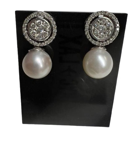 Boucles d'oreilles Boucles d'oreilles modernes en or blanc 18 ct avec diamants et perle 58 Facettes Q5B
