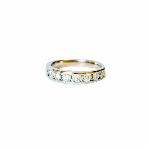 Bague 55 Bague en or 18 ct sertie de diamants taille brillant 58 Facettes Q167B