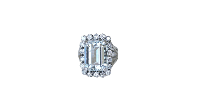 Bague 56 Bague cocktail aigue-marine et diamants 58 Facettes