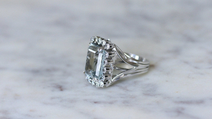 Bague 56 Bague cocktail aigue-marine et diamants 58 Facettes