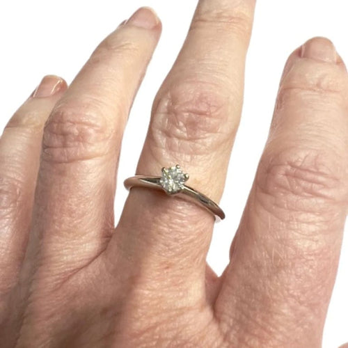 Bague 52.5 Tiffany & Co - Ensemble bague solitaire et alliance en platine 950 et diamant 58 Facettes Q55B