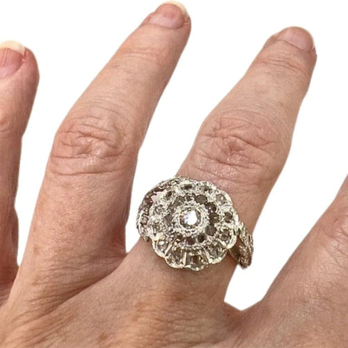 Bague 53.5 Bague style Art déco en or blanc 18 ct avec diamants 58 Facettes Q256B