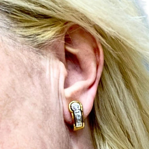 Boucles d'oreilles Boucles d'oreilles contemporaines en or jaune 18 ct et diamants 58 Facettes Q291B