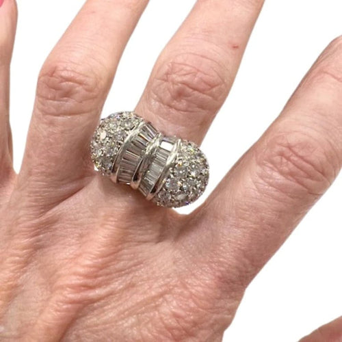 Bague 56 Bague contemporaine XXe siècle en or blanc 18 carats et diamants 58 Facettes Q305B