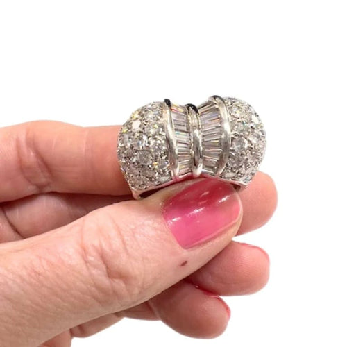 Bague 56 Bague contemporaine XXe siècle en or blanc 18 carats et diamants 58 Facettes Q305B