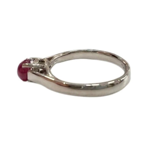 Bague 52.5 Bague solitaire en or blanc 18 kt avec rubis cabochon 58 Facettes Q332B