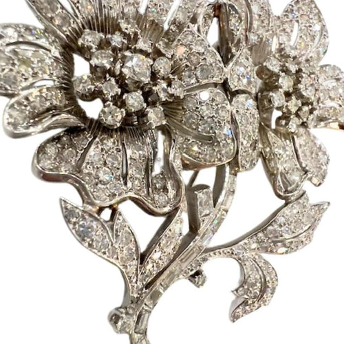 Broche Broche rétro 1945-1950 en platine 950 et diamants 8,64 ct 58 Facettes A2683