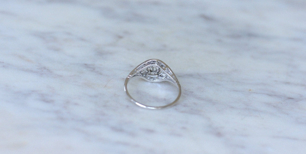 Bague 59 Art Déco - Bague cible en or blanc et platine diamants 58 Facettes