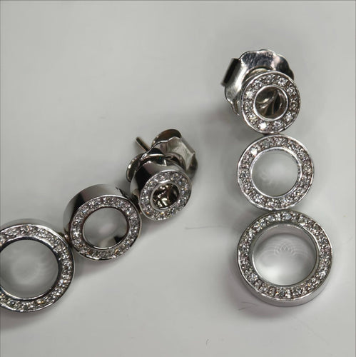 Boucles d'oreilles Boucles d'oreilles contemporaines en or 18 ct avec diamants 58 Facettes Q273B(100)