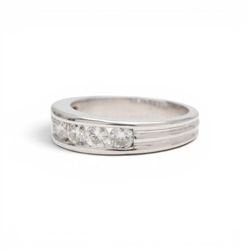 Bague 50.5 Bague design contemporain XXe siècle en or 18 carats et diamants 58 Facettes Q292B