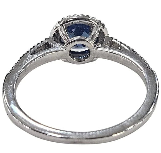 Bague 52 Bague halo en or blanc 18 carats avec saphir 0,80 ct et diamants 58 Facettes Q408B