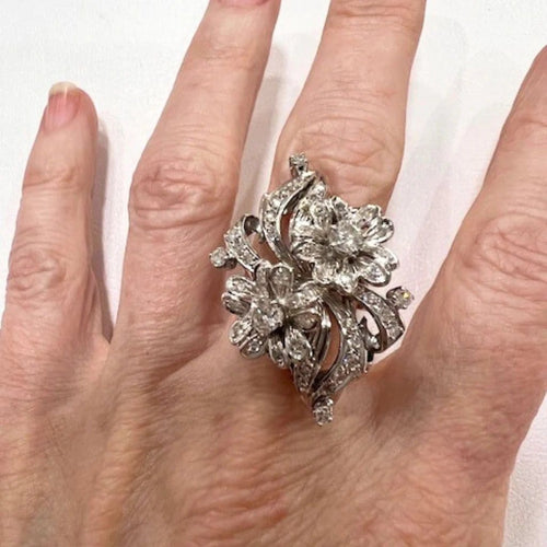 Bague 52 Bague rétro années 1940-1945 en or 18 carats et diamants 58 Facettes Q314B(816)
