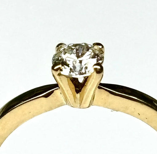 Bague 53.5 Bague solitaire en or jaune avec diamant taille brillant 0,35 ct 58 Facettes E09