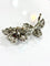 Broche Broche florale rétro années 40 en or blanc 18 carats et diamants 58 Facettes E31