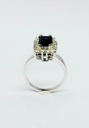 Bague 53 Bague contemporaine en or jaune 18 carats avec saphir et diamants 58 Facettes E38