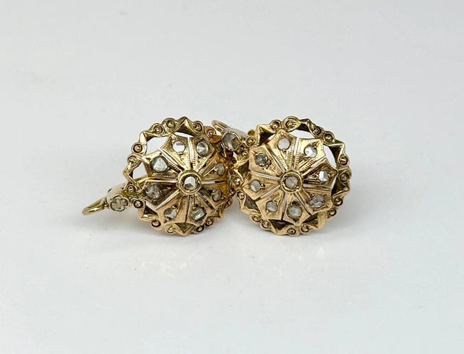 Boucles d'oreilles Boucles d’oreilles anciennes en or 18 carats avec diamants taille rose 58 Facettes E29