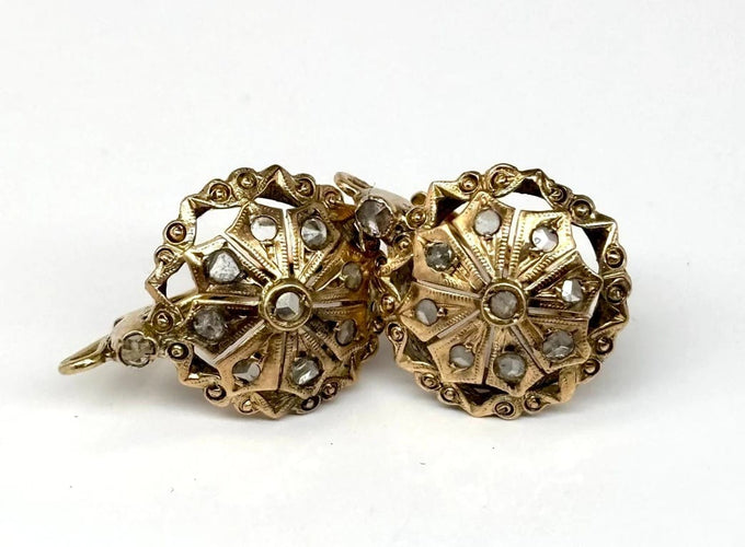 Boucles d'oreilles Boucles d’oreilles anciennes en or 18 carats avec diamants taille rose 58 Facettes E29