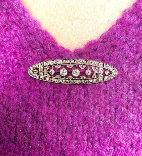 Broche Broche ajourée en or blanc 18 carats et platine, diamants 2 carats 58 Facettes AB668