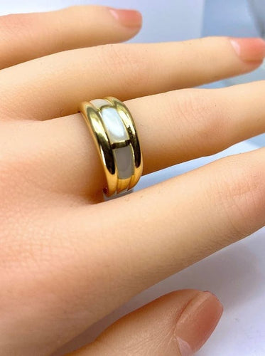 Bague 56 Bague jonc en or jaune 18 carats et nacres blanches 58 Facettes AB669