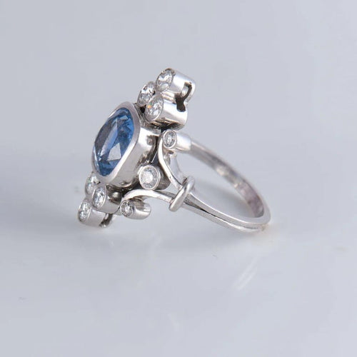 Bague 50 Bague duchesse en or blanc 18 ct, saphir de Ceylan et diamants 58 Facettes AB6