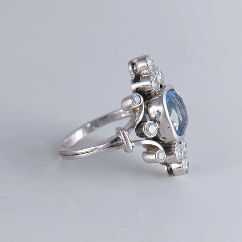Bague 50 Bague duchesse en or blanc 18 ct, saphir de Ceylan et diamants 58 Facettes AB6