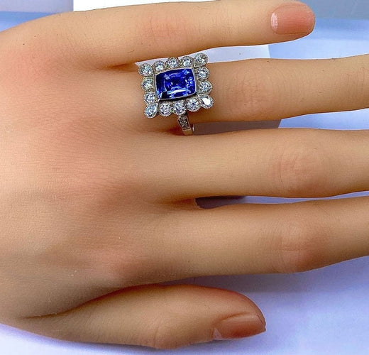 Bague 53 Bague en or blanc 18 carats avec saphir de Ceylan et diamants 58 Facettes AB410