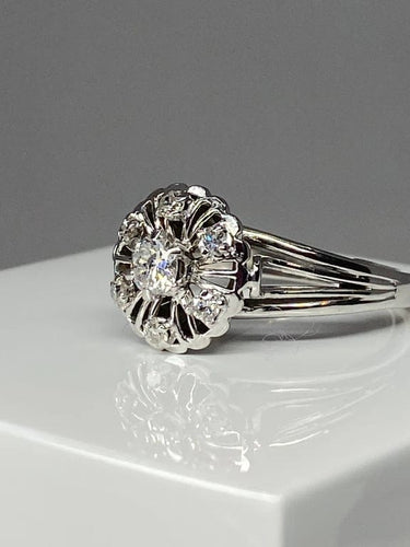 Bague 63 Bague fleur en or blanc 18 carats et diamants 58 Facettes AB60