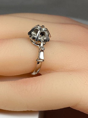 Bague 51 Bague solitaire en or gris 18 carats et diamants 58 Facettes AB72bis