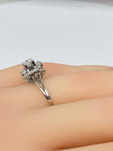 Bague 55 Bague marguerite en or blanc 18 carats et diamants 58 Facettes AB72