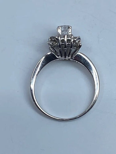 Bague 55 Bague marguerite en or blanc 18 carats et diamants 58 Facettes AB72