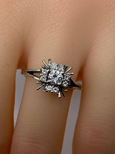 Bague 55 Bague marguerite en or blanc 18 carats et diamants 58 Facettes AB72