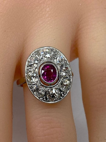 Bague 51 Bague ovale en or 18 carats avec rubis et diamants 58 Facettes AB75