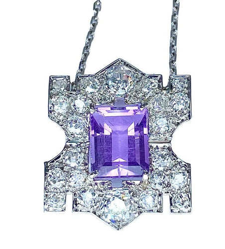 Pendentif Pendentif en platine à améthyste et diamants 58 Facettes AB109