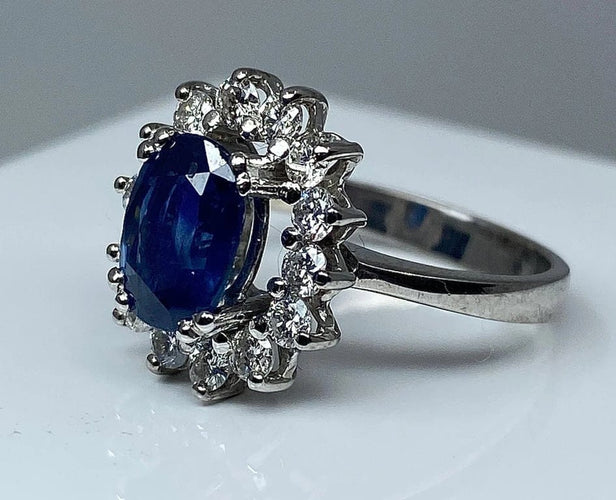 Bague 51 Bague marguerite saphir et diamants en or jaune 18 carats 58 Facettes AB152