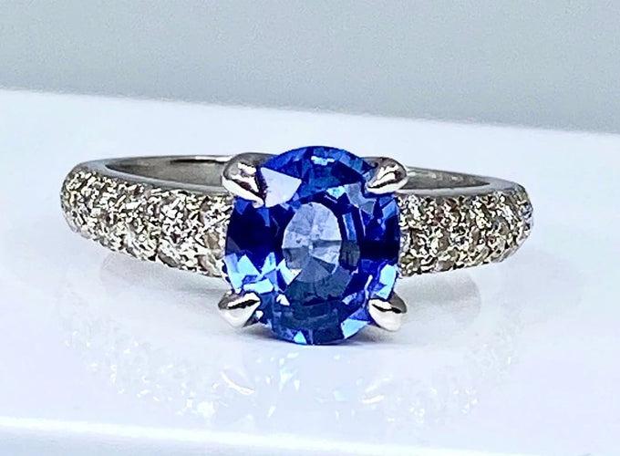 Bague 53 Bague jonc saphir de Ceylan et diamants en or jaune 18 carats 58 Facettes AB151