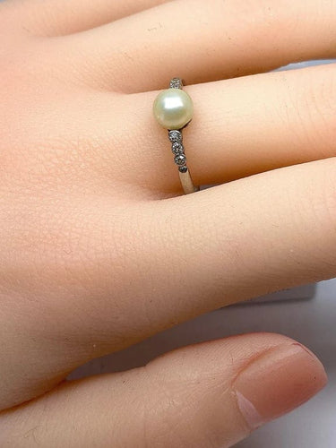 Bague 59 Bague en platine avec perle fine et diamants taille ancienne 58 Facettes AB162