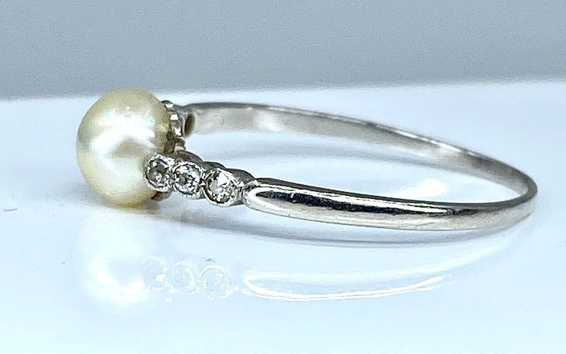 Bague 59 Bague en platine avec perle fine et diamants taille ancienne 58 Facettes AB162